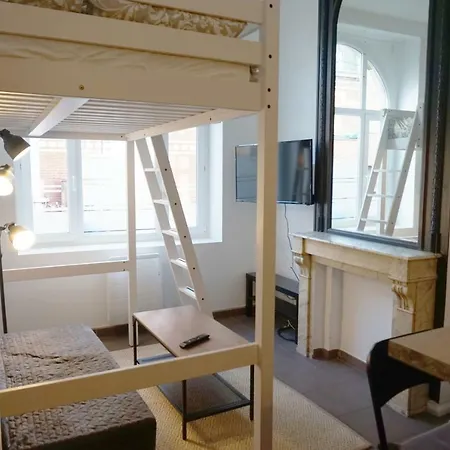 Cosy Proche Gares #1 아파트 릴